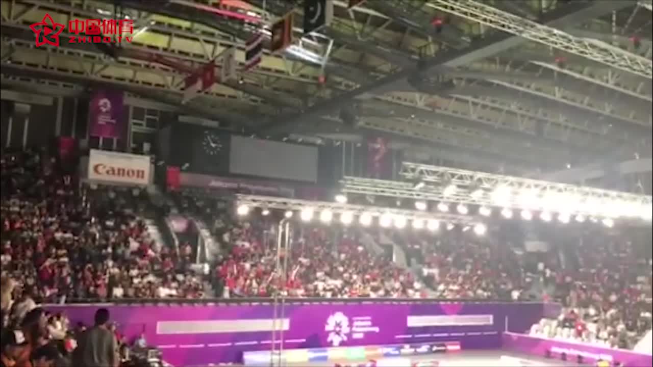 热火朝天！来感受一下羽毛球的魔鬼赛场