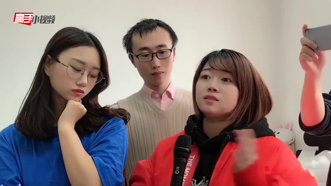 刚诞生的戏精 欠你们一座小金人