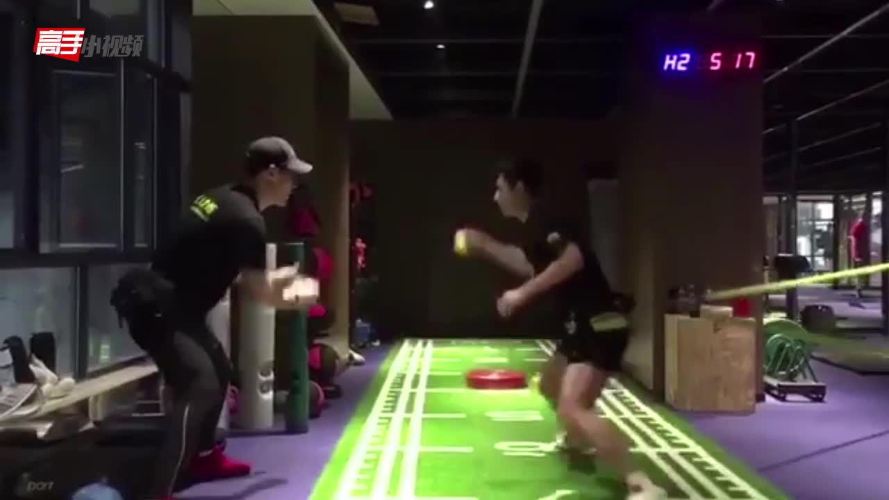 张继科反应神速 展现顶配级运动神经