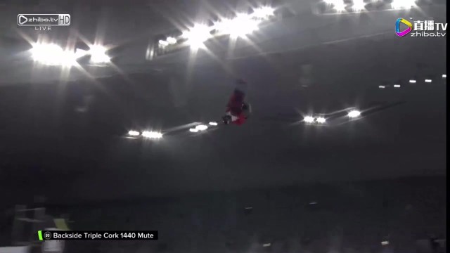 2016Air + Style -DARCY SHARPE