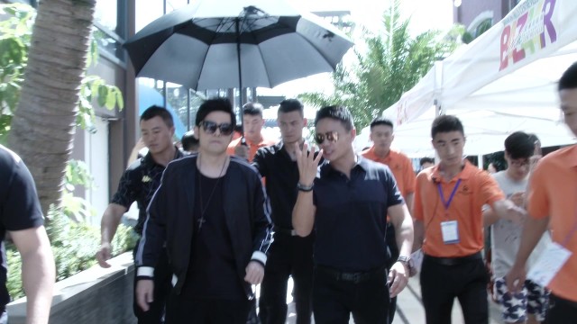 周杰伦游观澜湖