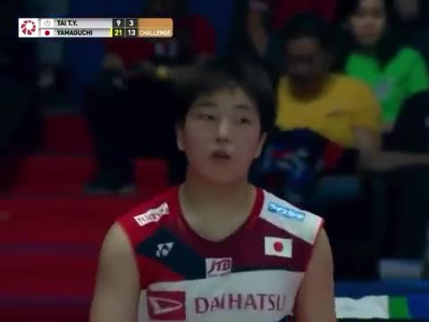 鹰眼判断失误，山口茜和戴资颖都笑了