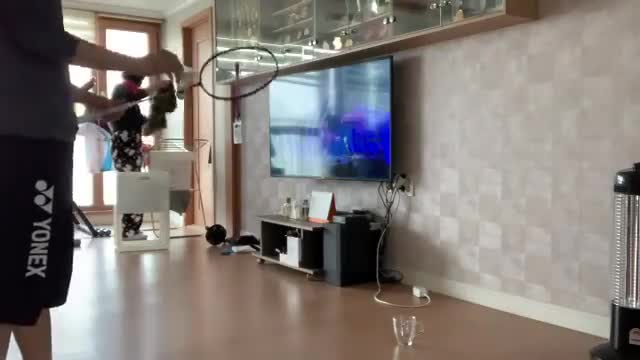 蔡宥玎难度杯子挑战 感兴趣的可以在家试试