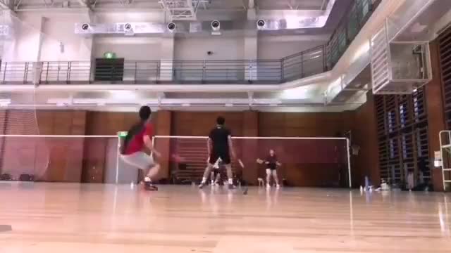 简单利落，红衣小哥的个人 solo（视频来自互联网）