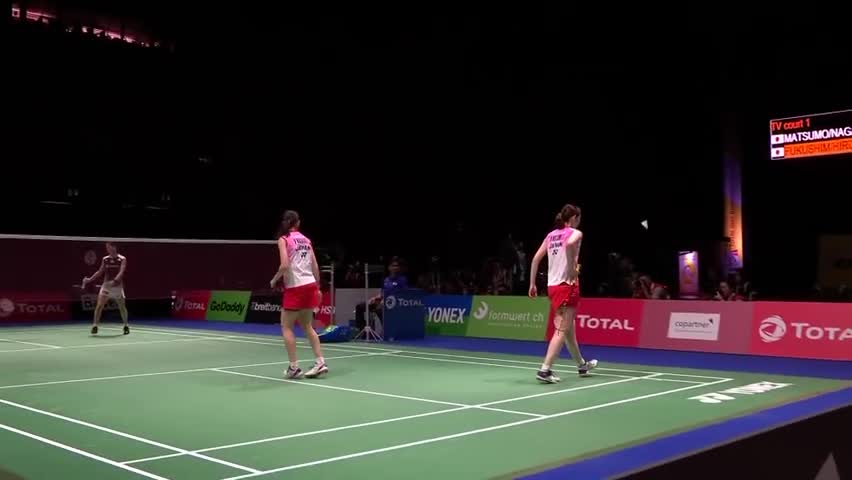 经典回顾：2019世锦赛女双决赛，松本麻佑/永原和可那VS福岛由纪/广田彩花
