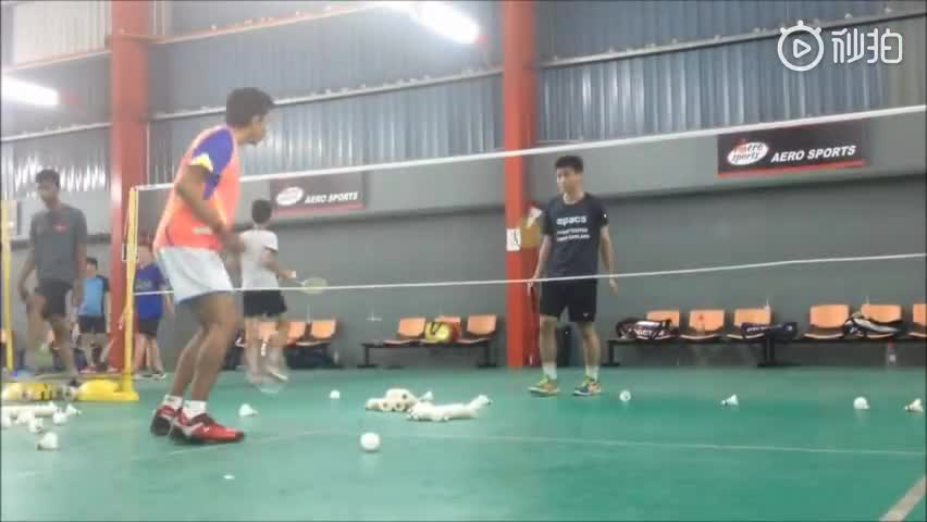 羽毛球分手分斜线和分直线专项分球训练 快来偷偷练习反手然后惊艳所有人