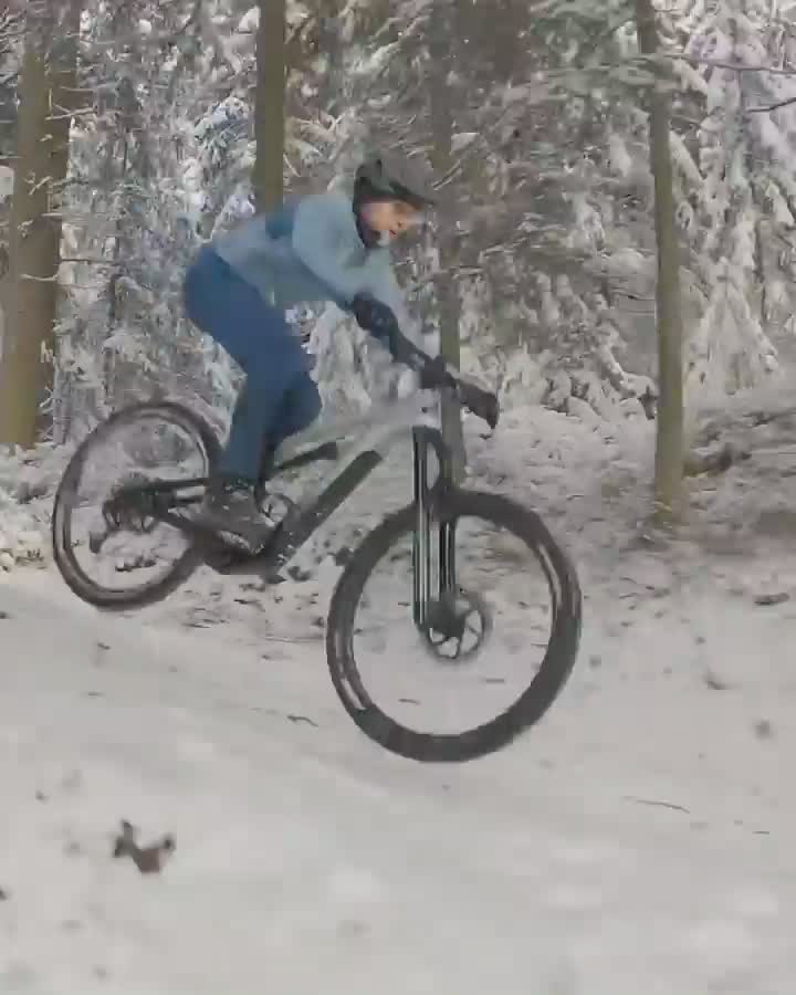 谁说下雪就不骑车？雪地骑车才够刺激