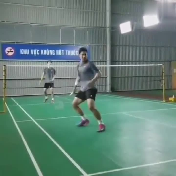 前世锦赛冠军高成炫/申白喆场下训练 失误打屁股好有爱