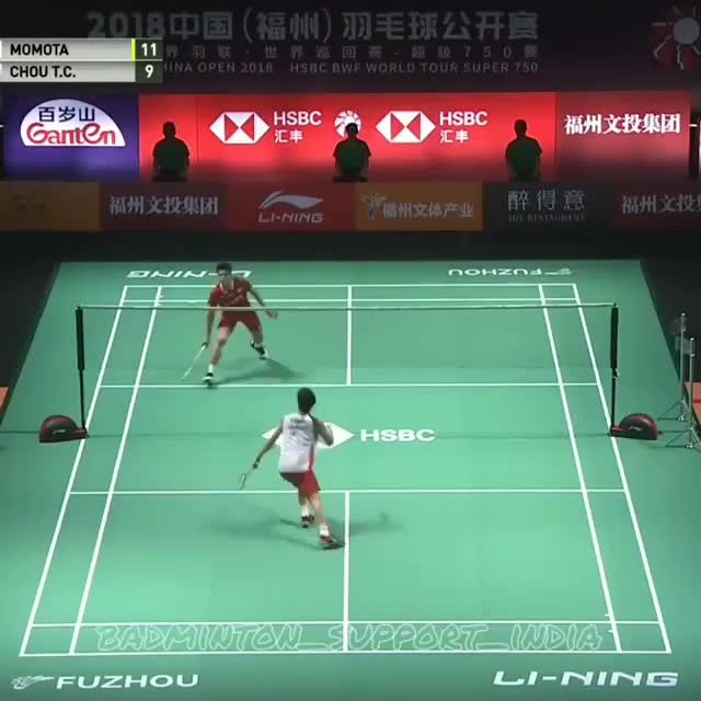 桃田诡异防守落点刁钻让周天成暴雨般的杀球像是打在棉花上
