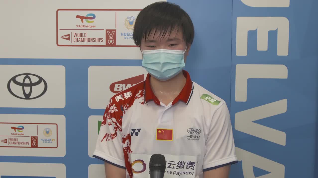 何冰娇赛后采访：强大对手可以检验自己实力 期待和戴资颖的对决
