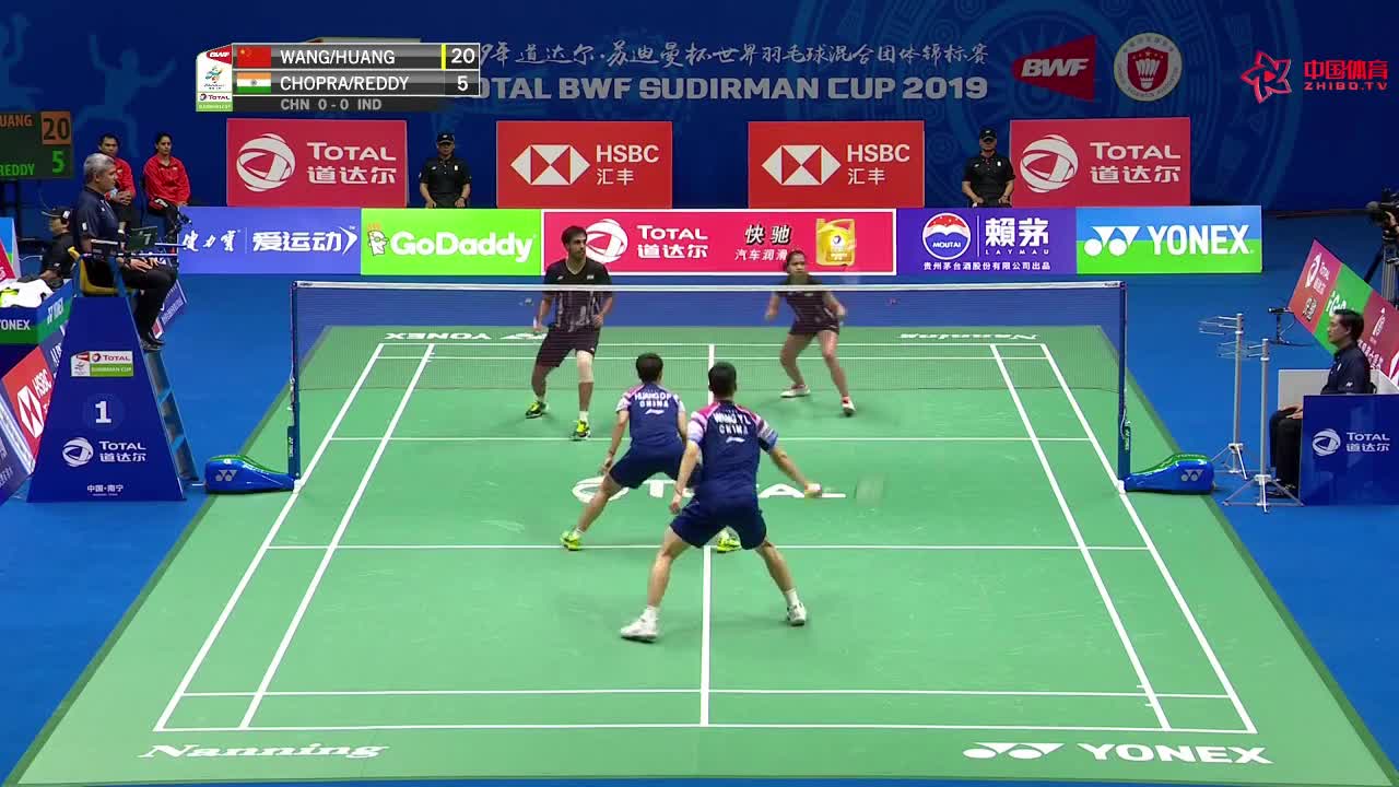 2019苏迪曼杯 | 王懿律黄东萍21-5轻松拿下第一局