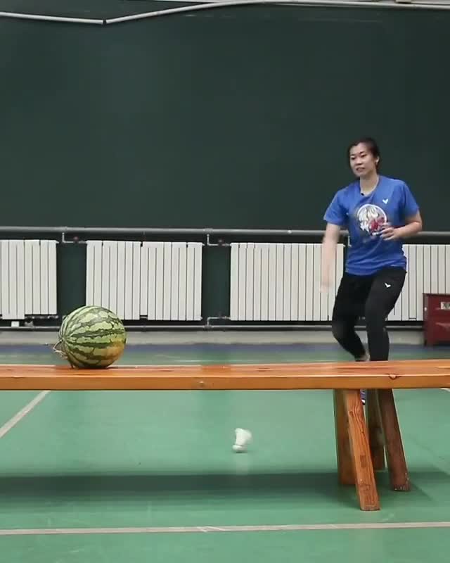 汤金华为你上演羽球人的专属开瓜姿势