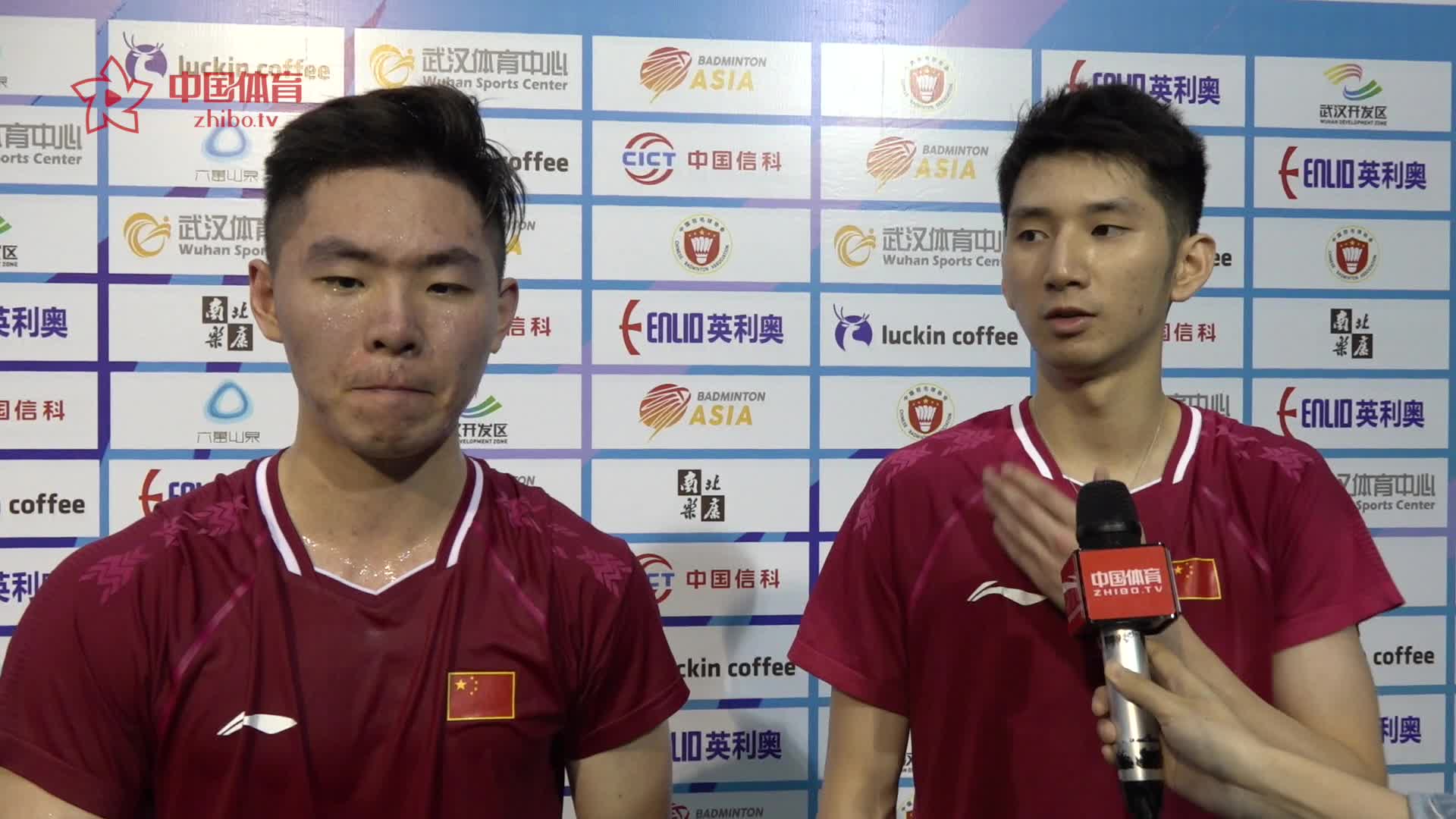 赛后 | 韩呈恺/周昊东：你的汗别XX滴到我的包上