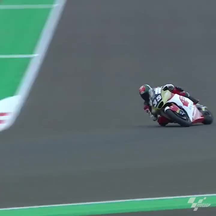 Moto2印尼站正赛：Somkiat Chantra夺冠回顾