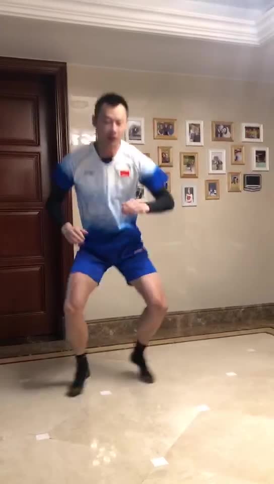 世界冠军徐晨带你提高协调性与脚下灵敏度