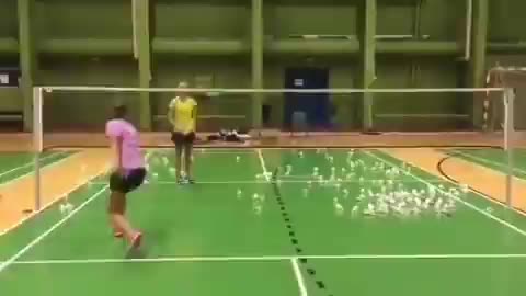 百炼成钢，只有一次次训练才能变成肌肉记忆（视频来自互联网）