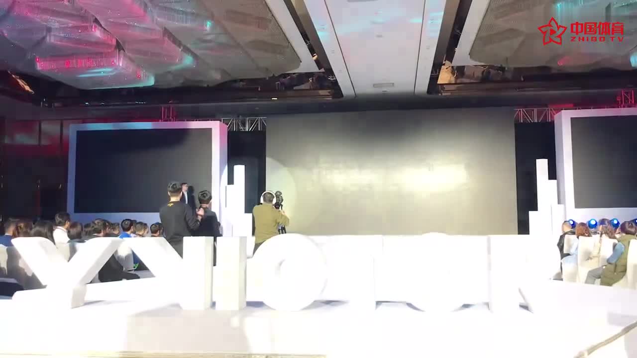队长来了！奥运冠军蔡赟空降VICTOR品牌大会现场
