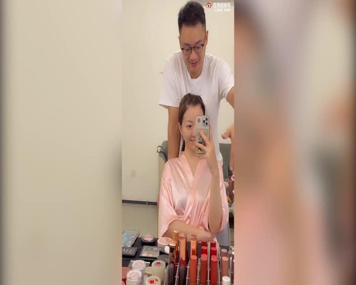 退役后的国羽队员也圆满！王睁茗晒与妻子婚纱照视频幸福感溢出屏幕
