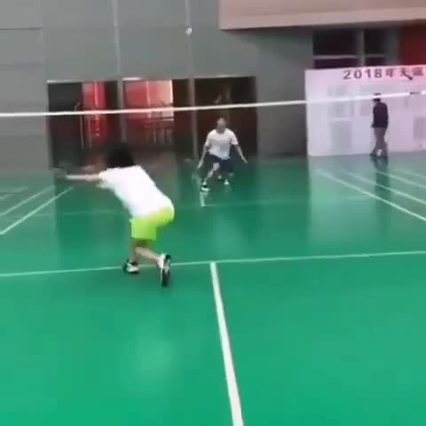 最后一招回头望月，把妹子直接打无语了（视频来自互联网）