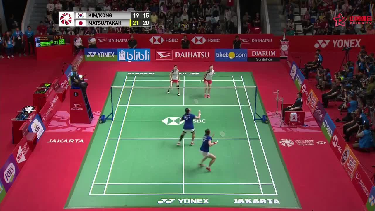 奥运冠军“松糕”组合2-0横扫韩国组合拿下女双冠军