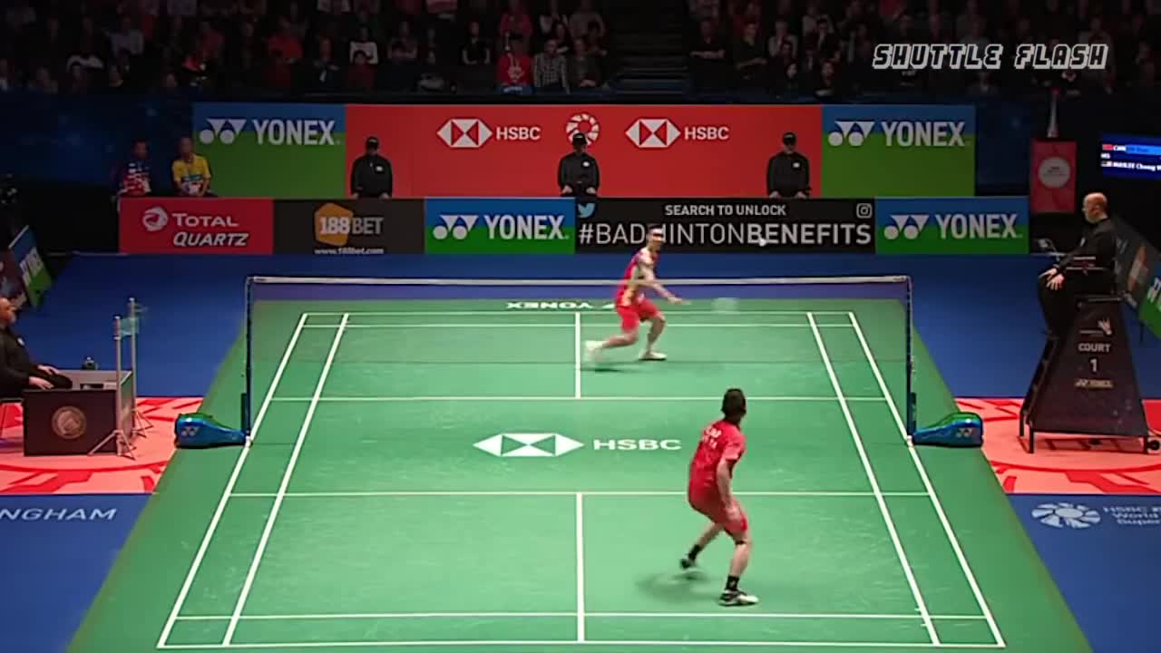 年度十大精彩鱼跃救球 羽毛球场上的飞人表演