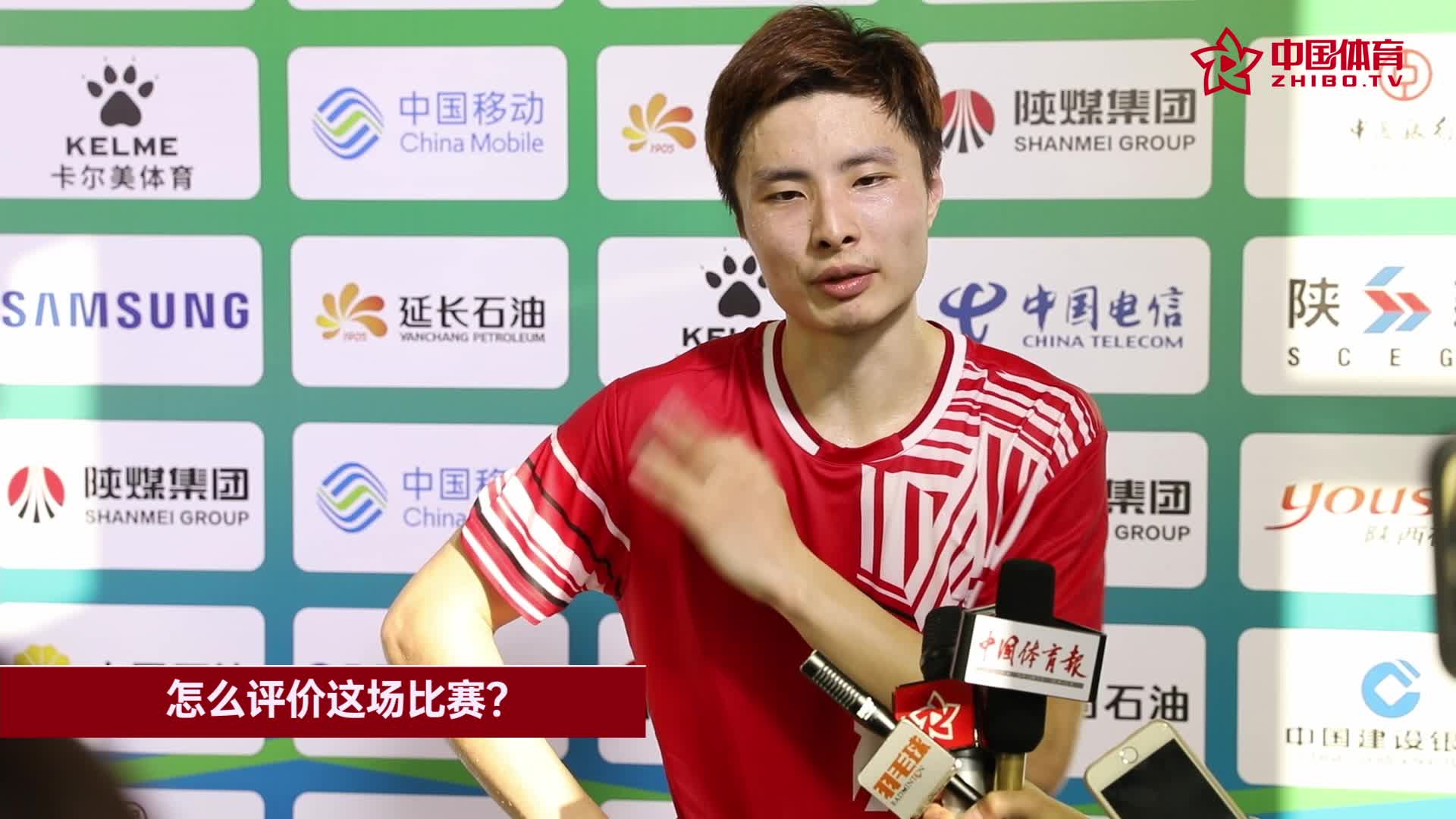 前方直击｜石宇奇走下赛场直呼太累，半决赛遇谌龙笑称要挑战