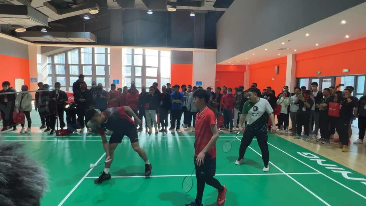李宁选手就是要迎难而上 谌龙竟一时招架不住