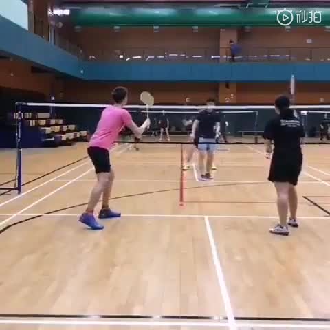 睁大眼睛看清楚，这么吊炸天的接发球你会吗？