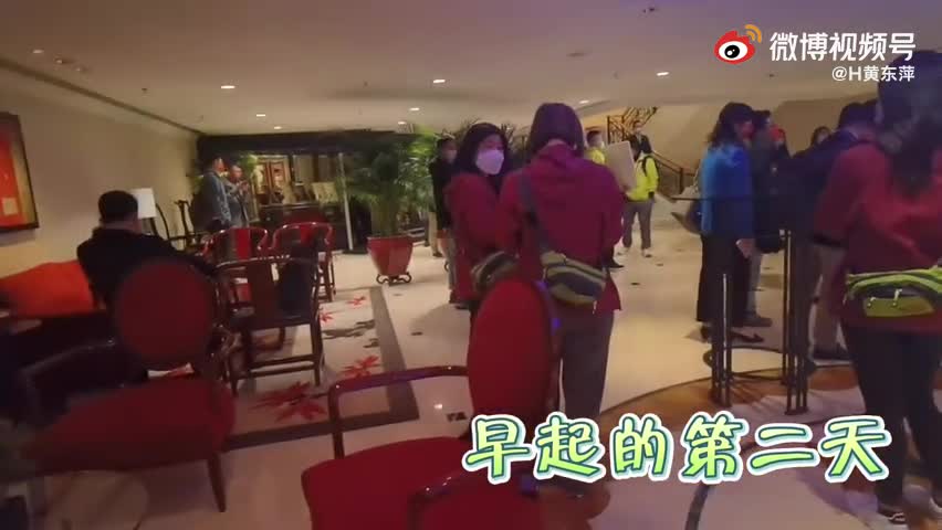 奥运冠军访港是啥样？跟随黄东萍的镜头看一看（视频来源：黄东萍微博）