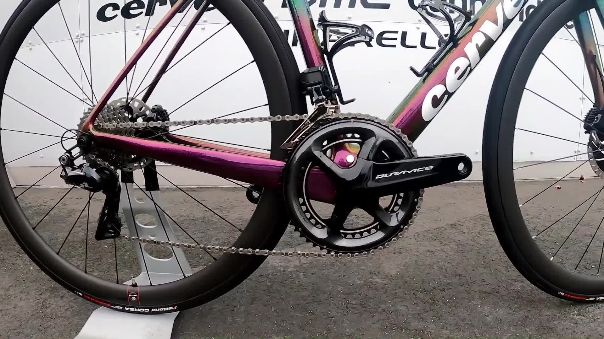 特殊涂装Cervelo R5搭配禧玛诺Dura Ace Di2套件 妥妥的梦中豪车