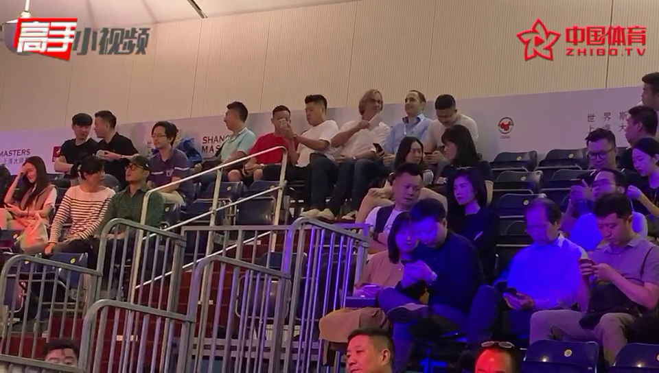 大博现身观众席为火老师加油助威 好兄弟到哪儿都要在一起 | 2019上海大师赛