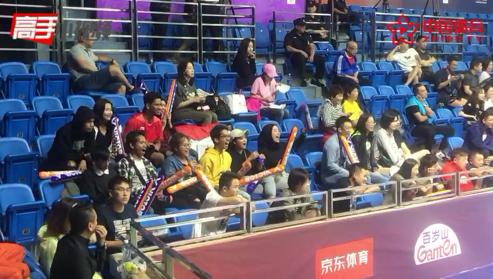 十个印尼球迷的声音就可以响彻全场